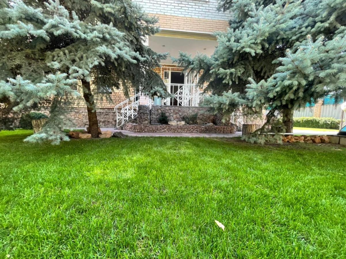 Гостевой Дом Шумкар Азия Guest House Shumkar Asia بيشكيك المظهر الخارجي الصورة
