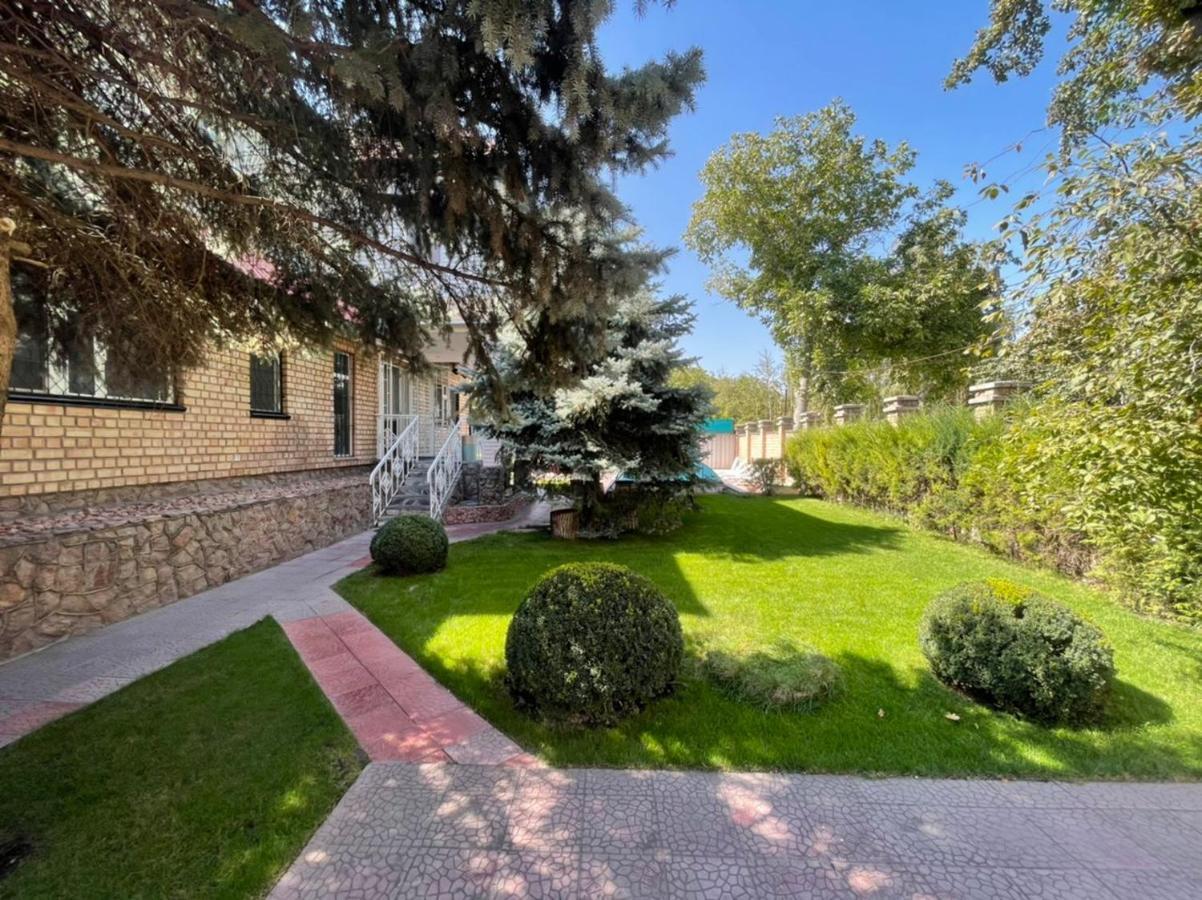 Гостевой Дом Шумкар Азия Guest House Shumkar Asia بيشكيك المظهر الخارجي الصورة