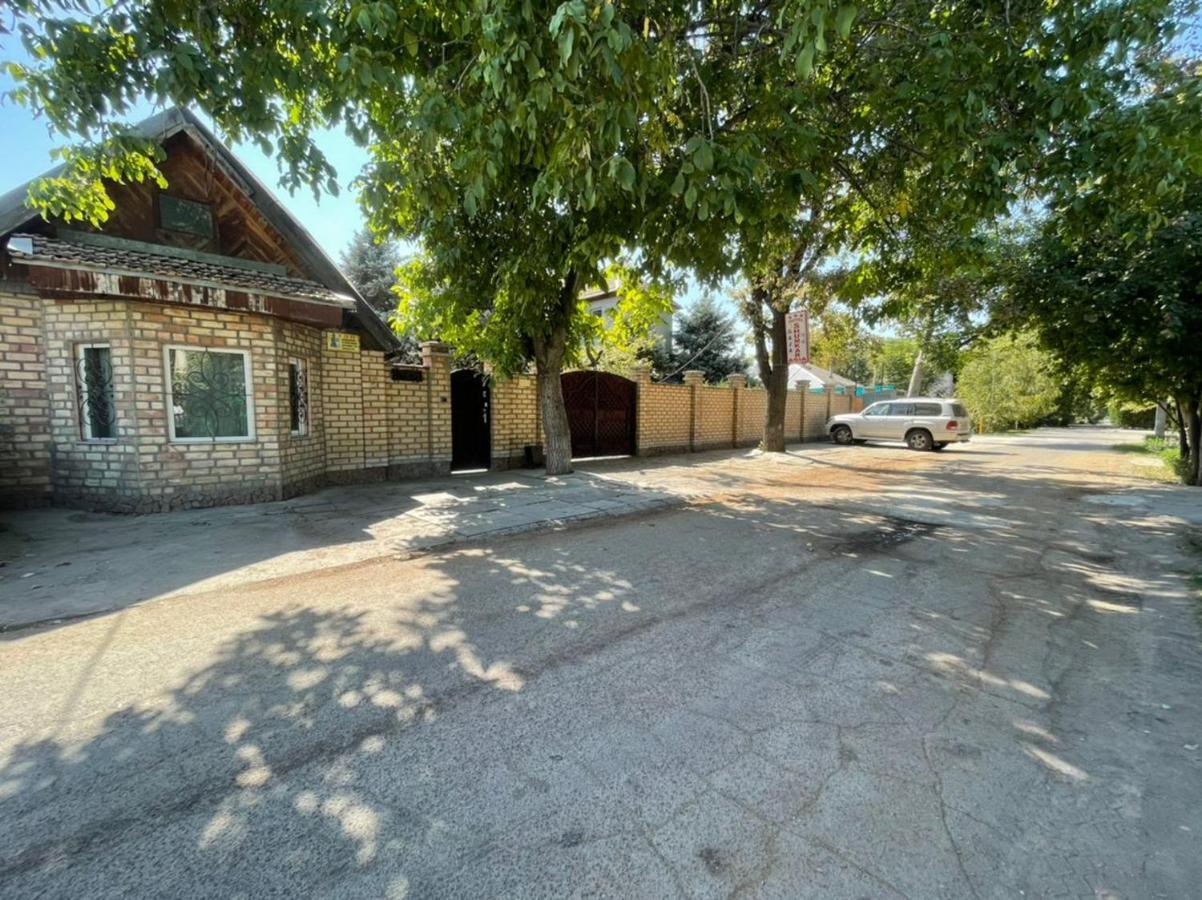 Гостевой Дом Шумкар Азия Guest House Shumkar Asia بيشكيك المظهر الخارجي الصورة