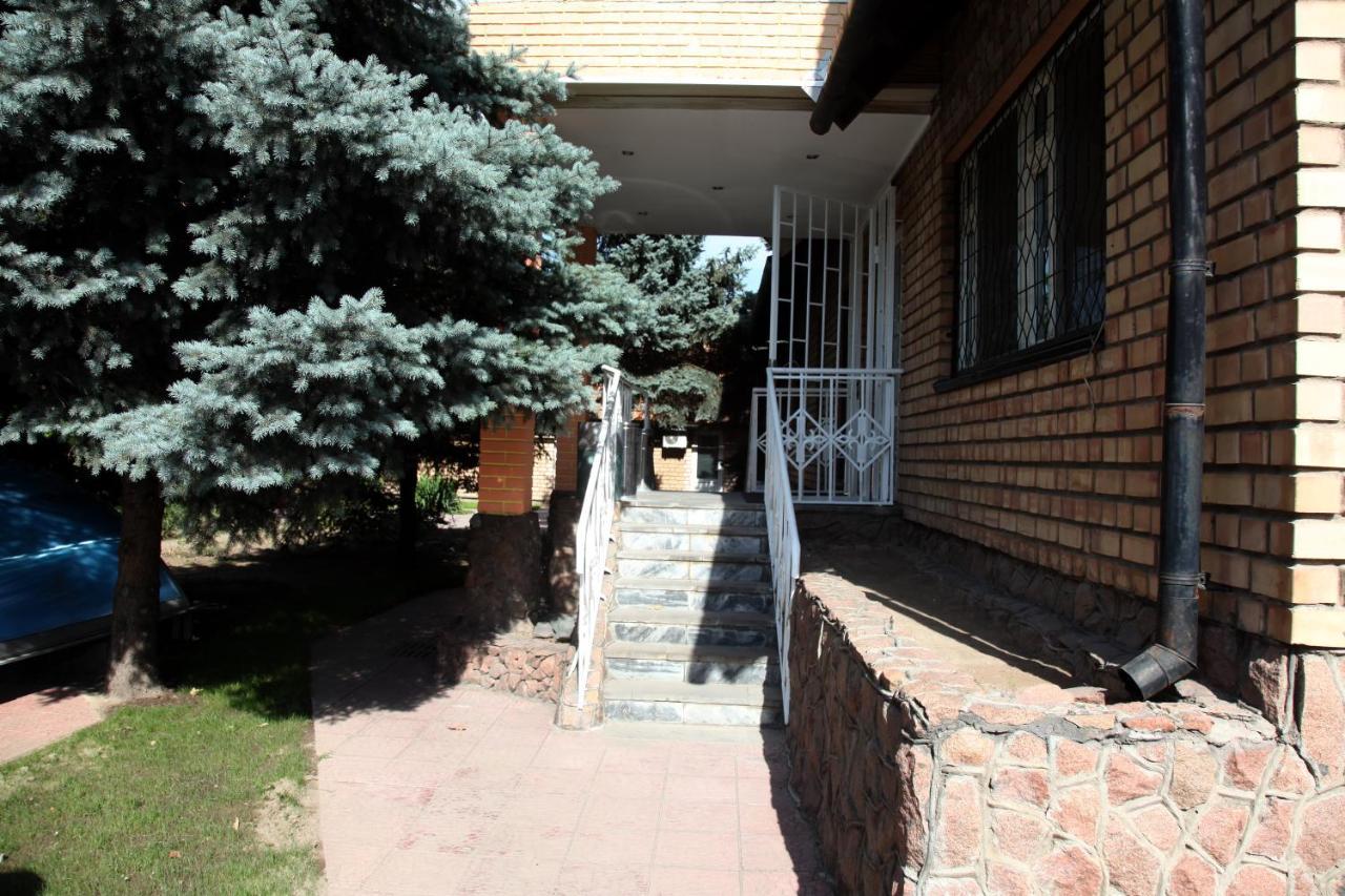 Гостевой Дом Шумкар Азия Guest House Shumkar Asia بيشكيك المظهر الخارجي الصورة